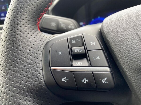 Used Ford Kuga 2023 for sale - 76275129: Photo 26