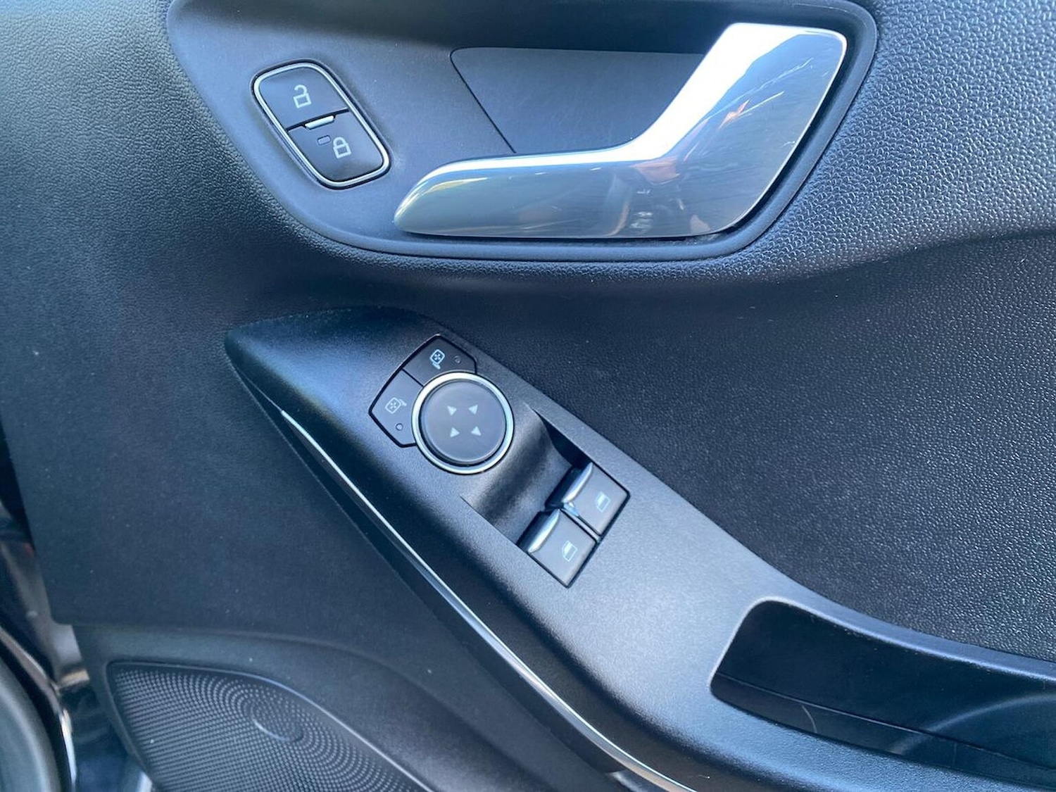 Used Ford Fiesta 2018 for sale - 76407372: Photo 21