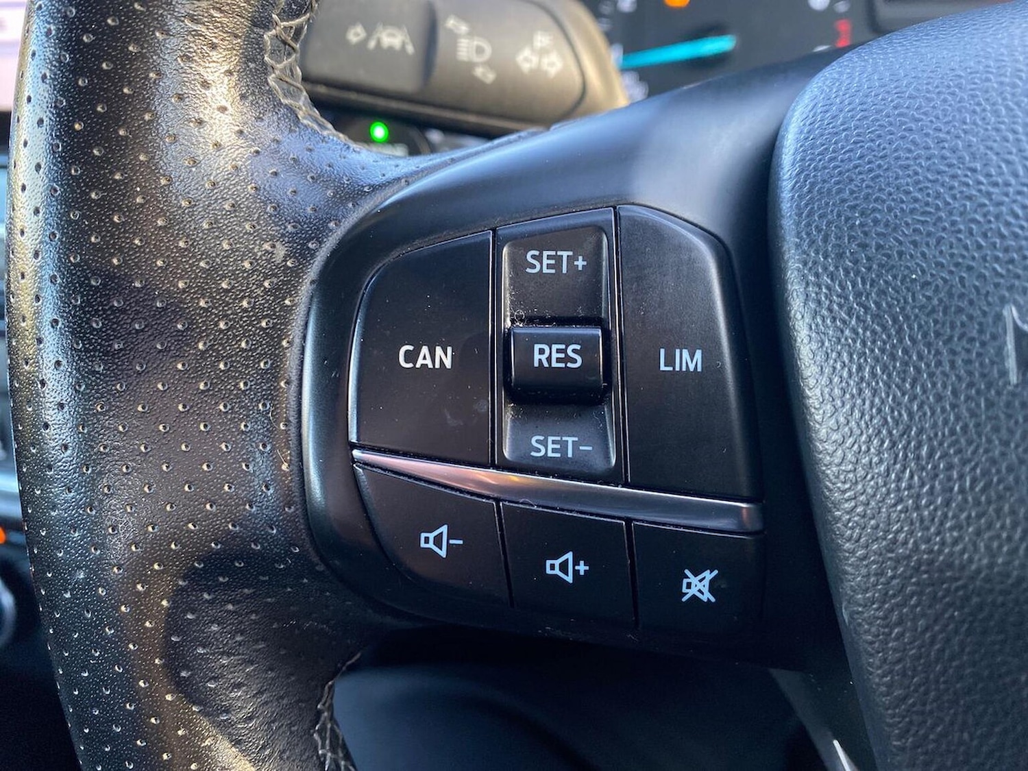 Used Ford Fiesta 2018 for sale - 76407372: Photo 26