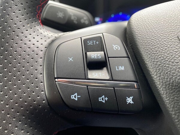 Used Ford Kuga 2022 for sale - 75628361: Photo 26