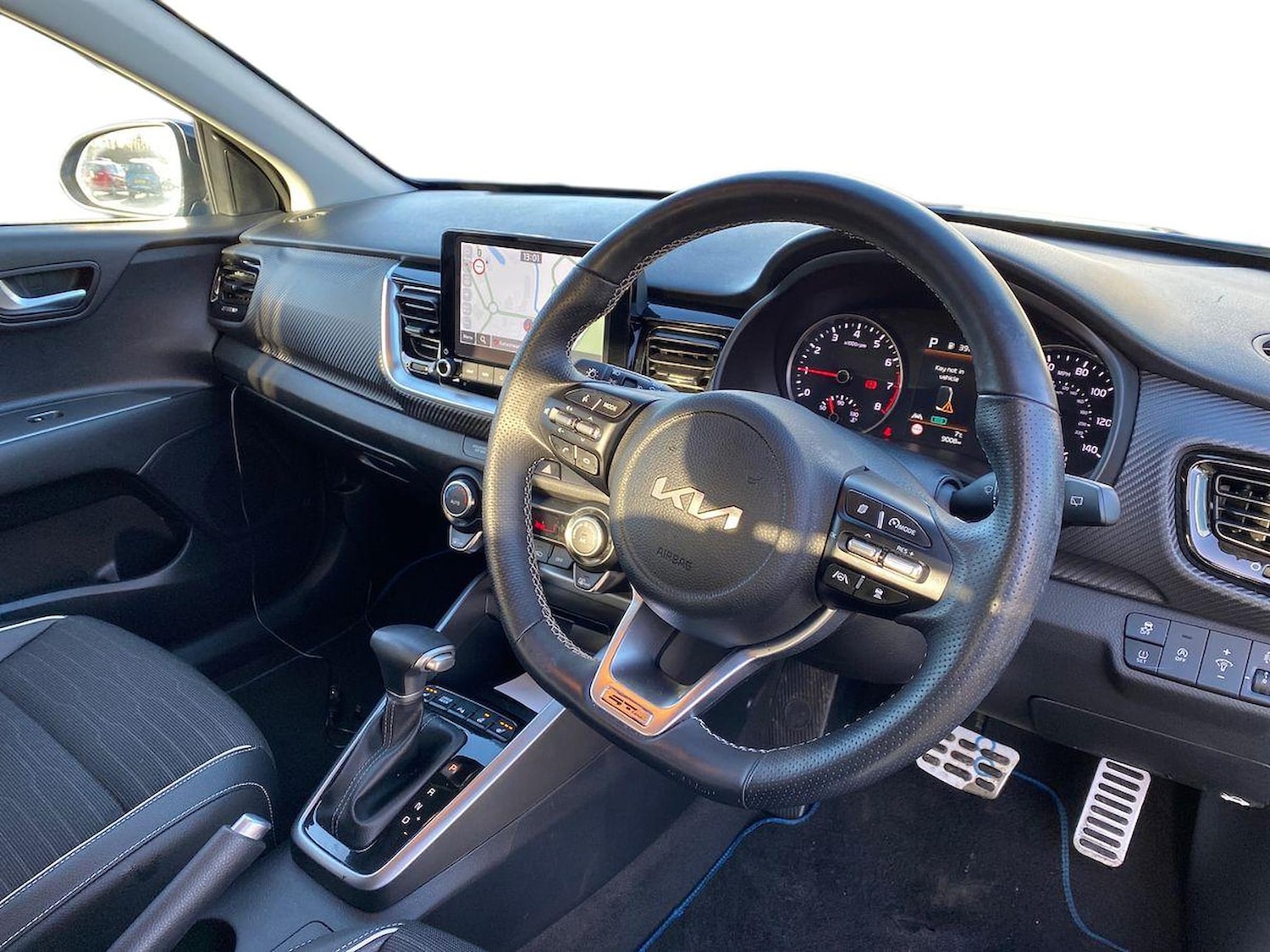 Used Kia Stonic 2023 for sale - 77489713: Photo 15