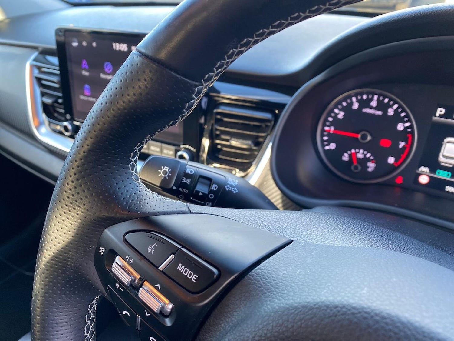 Used Kia Stonic 2023 for sale - 77489713: Photo 28