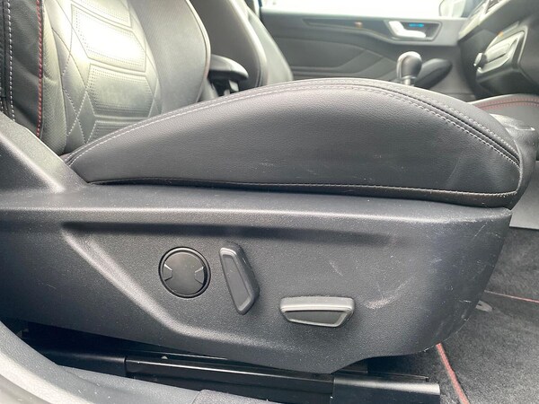 Used Ford Focus 2023 for sale - 76171587: Photo 30