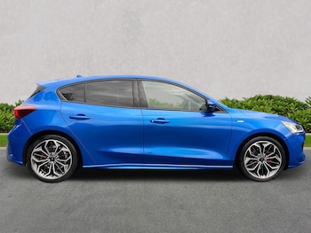 Used Ford Focus 2023 for sale - 76171587: Photo 3
