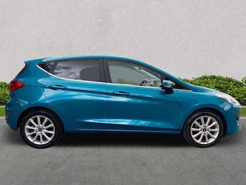 Used Ford Fiesta 2018 for sale - 76464698: Photo