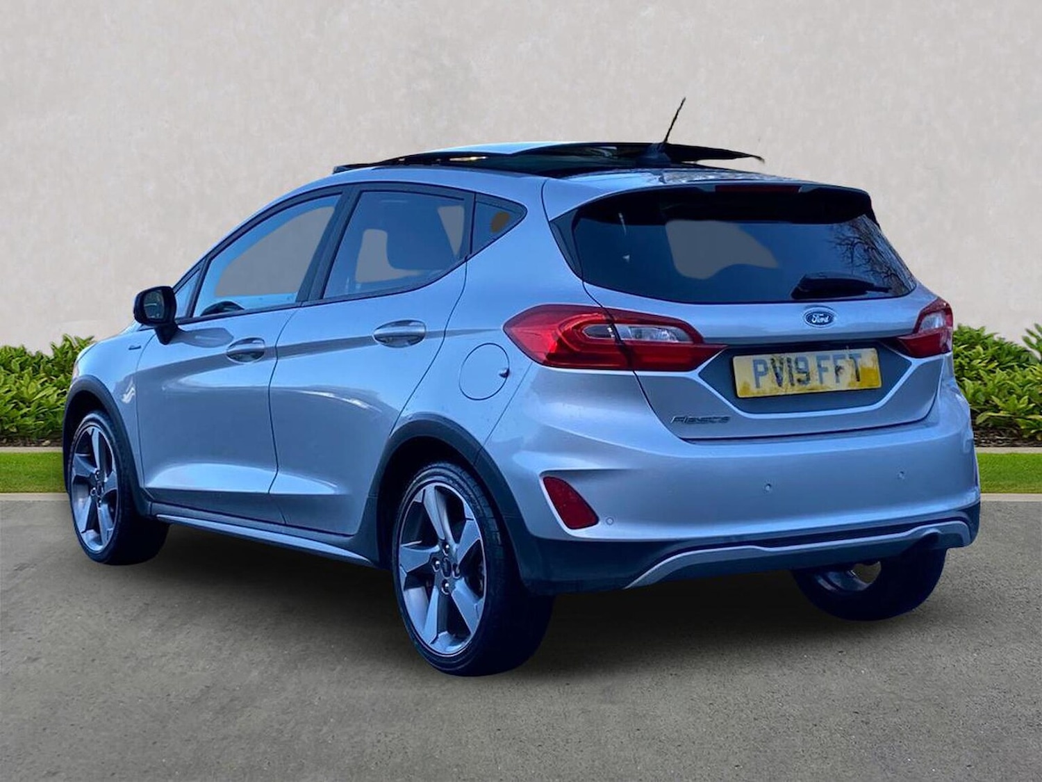 Used Ford Fiesta 2019 for sale - 76778302: Photo 2