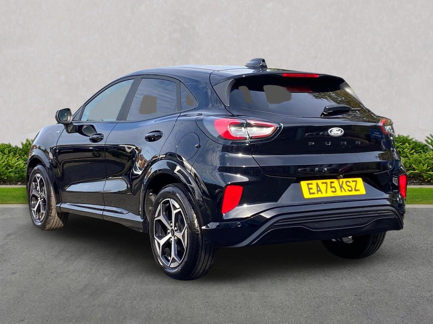Used Ford Puma 2025 for sale - 76243909: Photo 2
