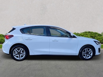 Used Ford Focus 2022 for sale - 75490405: Photo