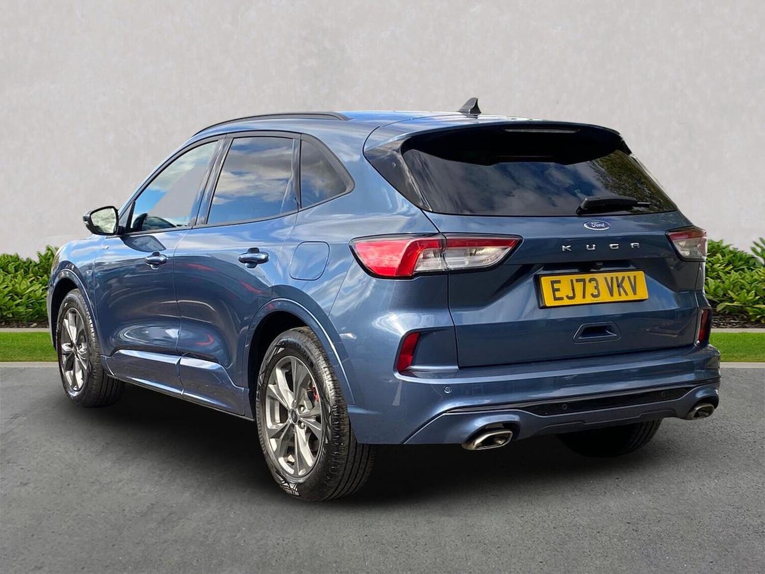 Used Ford Kuga 2023 for sale - 75975367: Photo 2