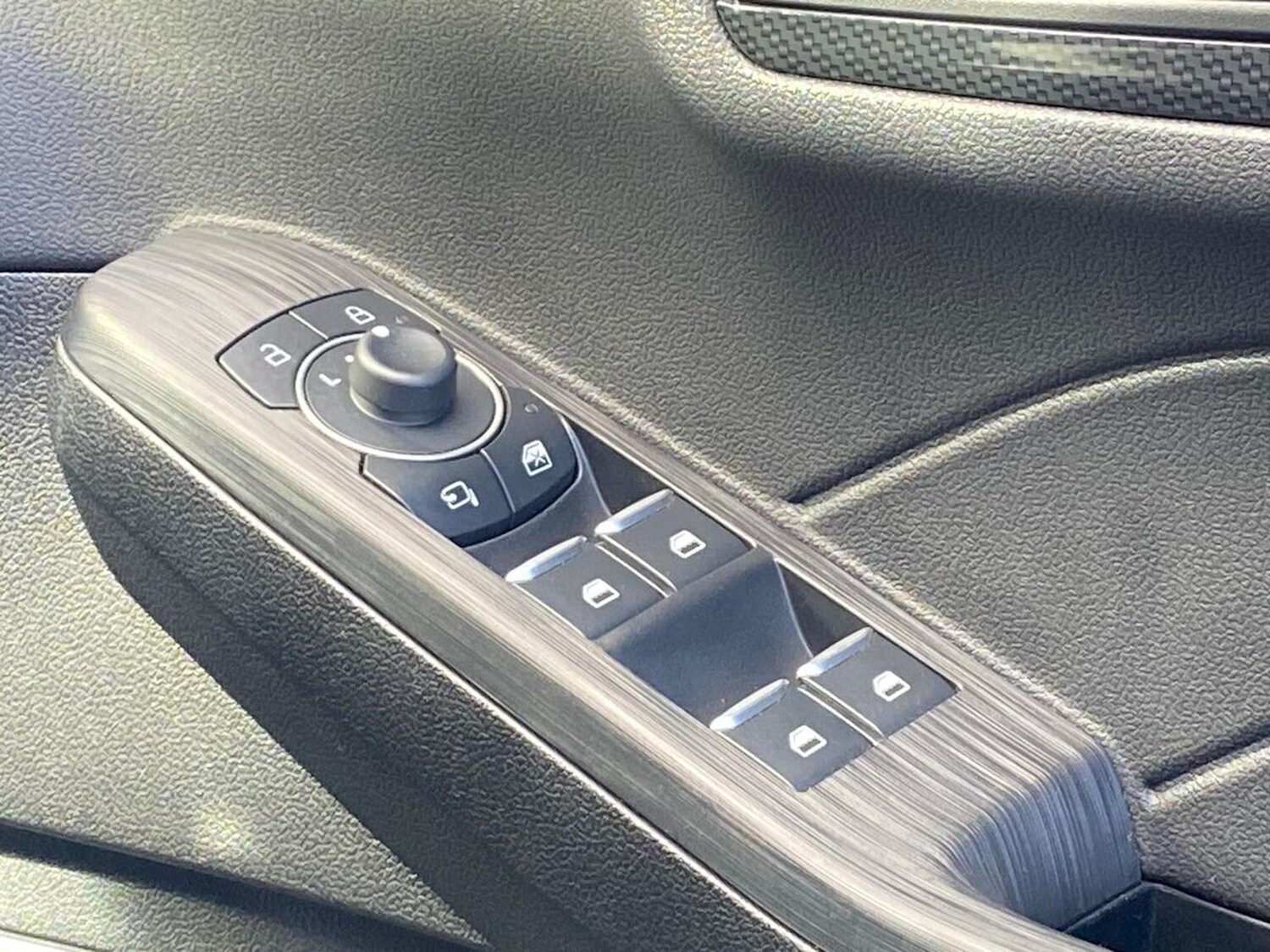 Used Ford Kuga 2023 for sale - 75975367: Photo 21