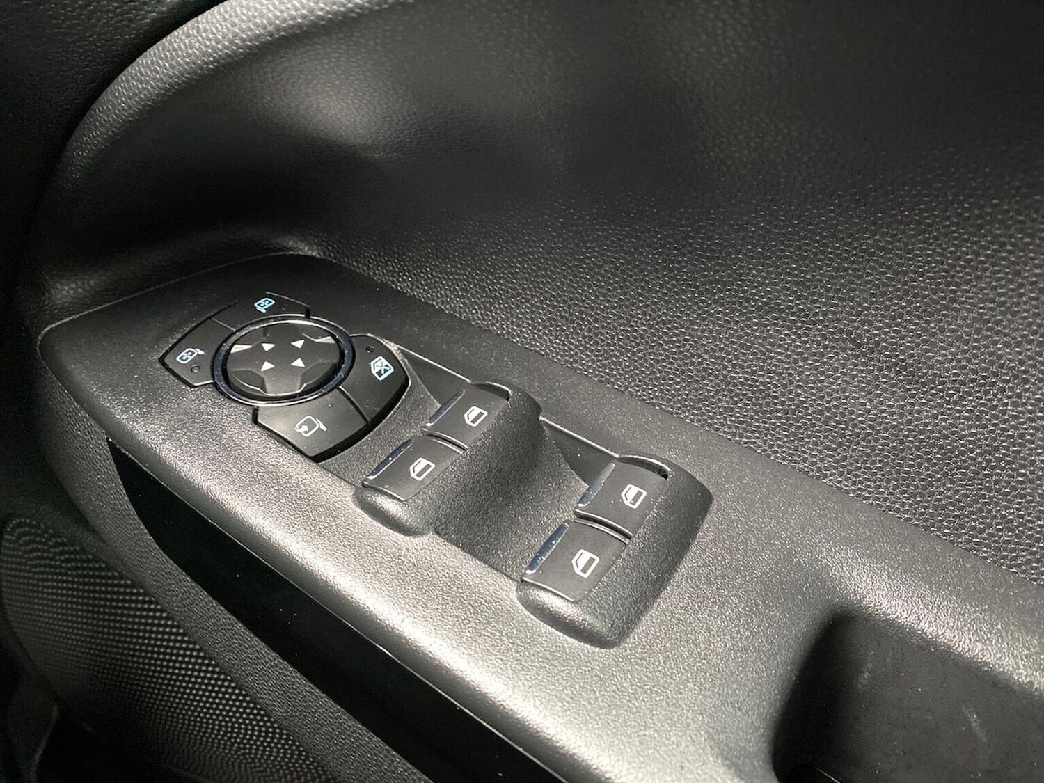 Used Ford Ecosport 2019 for sale - 76542999: Photo 21