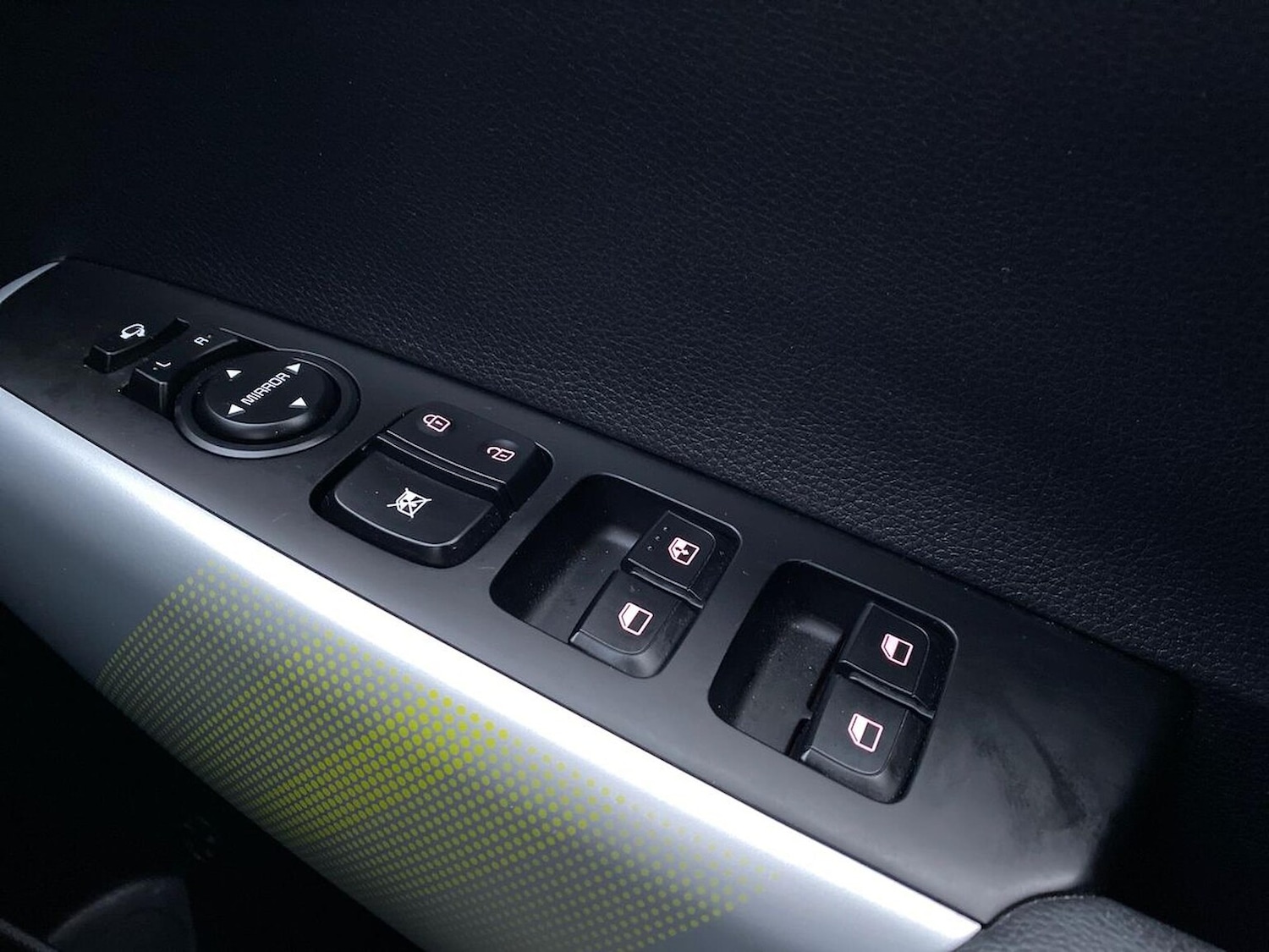 Used Kia Picanto 2023 for sale - 76963475: Photo 21