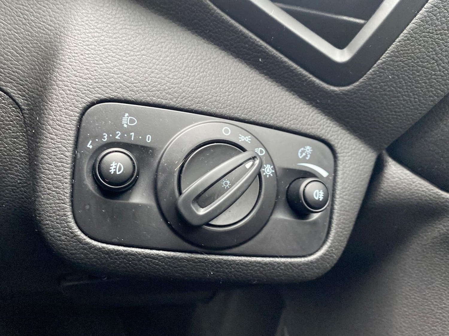 Used Ford Kuga 2018 for sale - 76128971: Photo 22