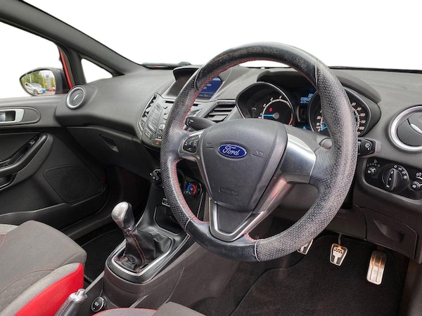 Used Ford Fiesta 2016 for sale - 76030437: Photo 15