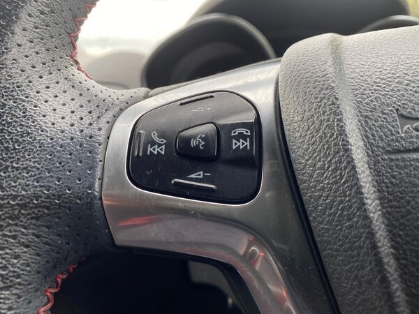 Used Ford Fiesta 2016 for sale - 76030437: Photo 26