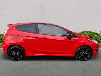 Used Ford Fiesta 2016 for sale - 76030437: Photo
