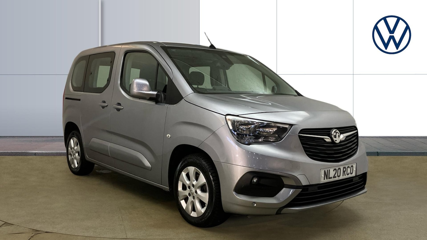 Used Vauxhall Combo Life 2020 for sale - 76792930: Photo 1