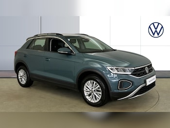 Used Volkswagen T-Roc 2023 for sale - 76494444: Photo