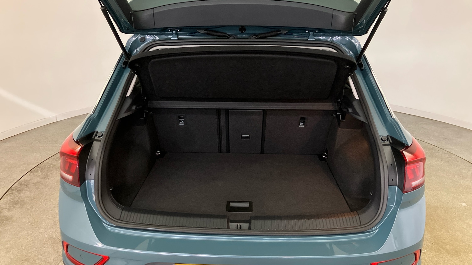 Used Volkswagen T-Roc 2023 for sale - 76494444: Photo 20