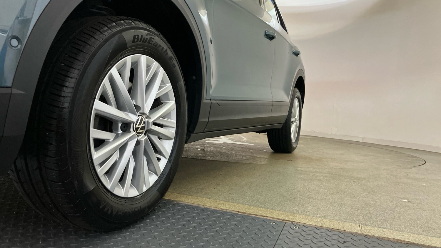 Used Volkswagen T-Roc 2023 for sale - 76494444: Photo 41