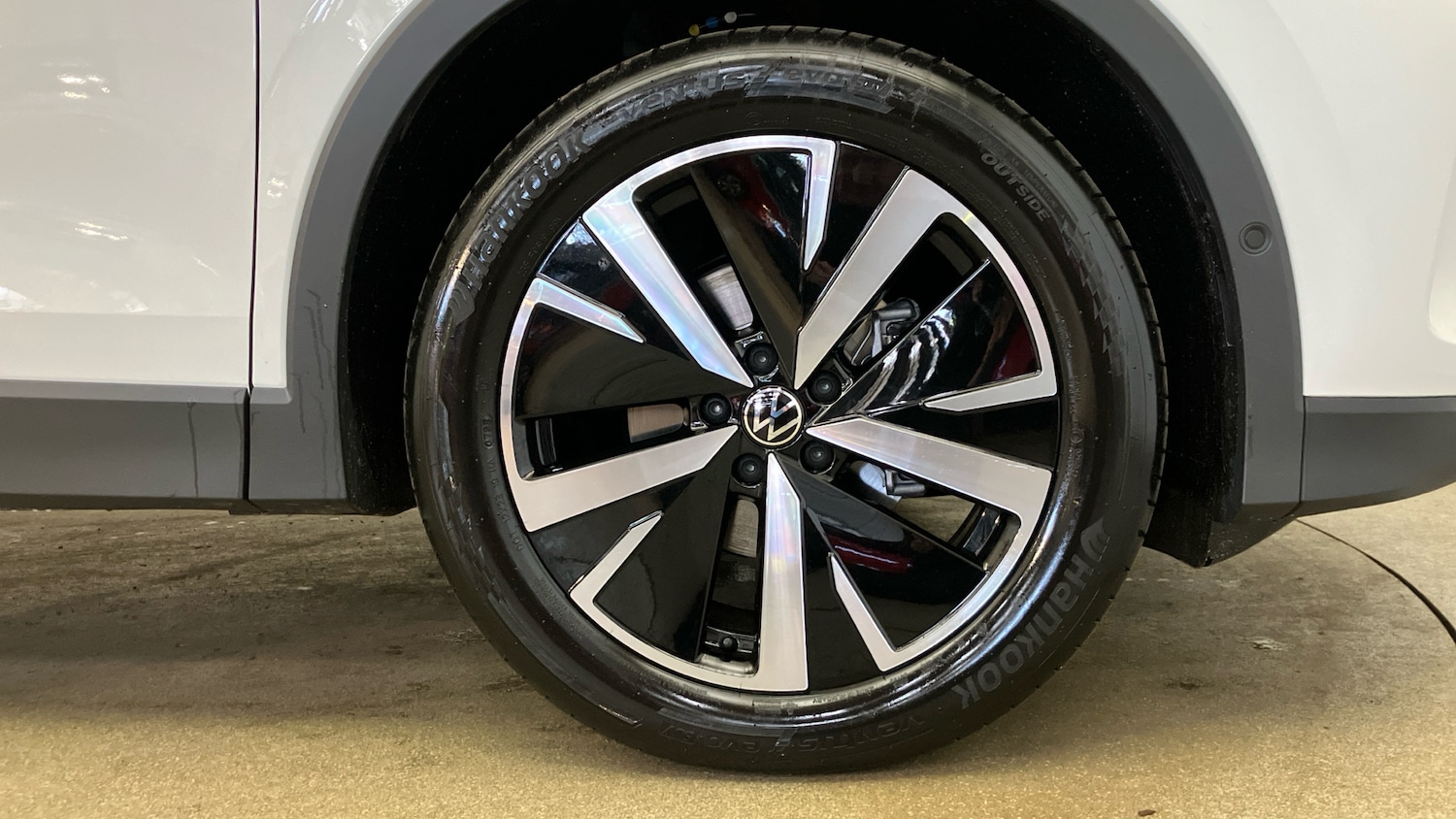 Used Volkswagen Tiguan 2025 for sale - 77085156: Photo 5