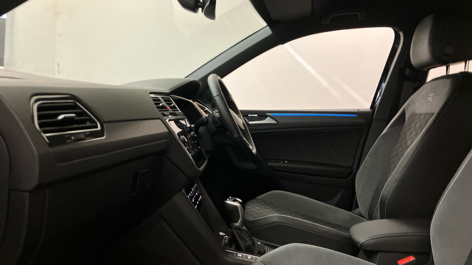 Used Volkswagen Tiguan 2022 for sale - 77234407: Photo 23