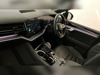 Used Volkswagen Touareg 2025 for sale - 79614348: Photo
