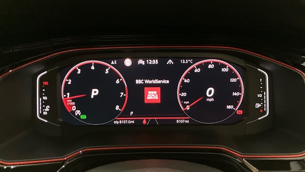Used Volkswagen Polo 2024 for sale - 76192443: Photo 11