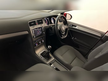Used Volkswagen Golf 2016 for sale - 78510463: Photo