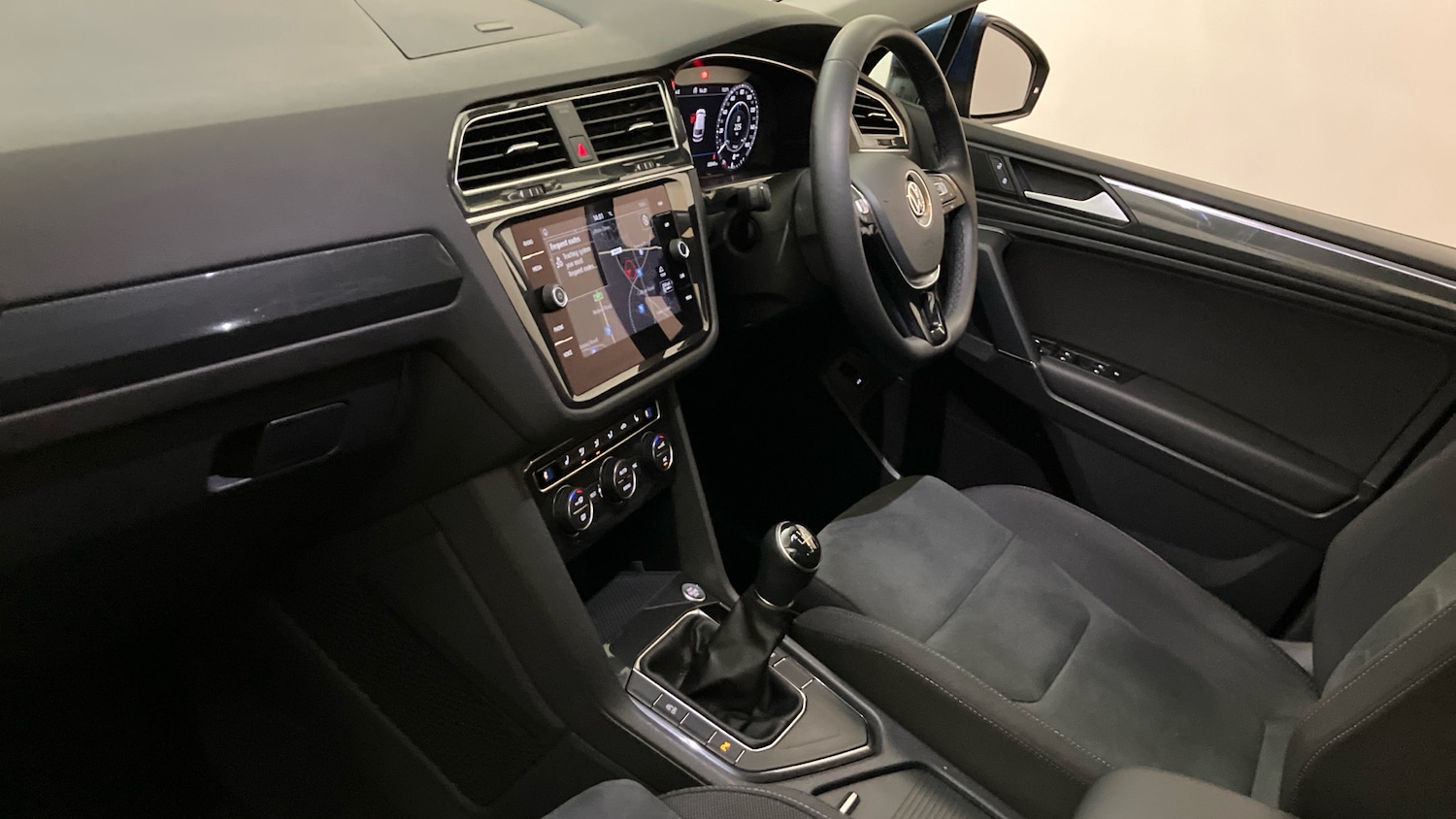 Used Volkswagen Tiguan Allspace 2019 for sale - 76859669: Photo 2