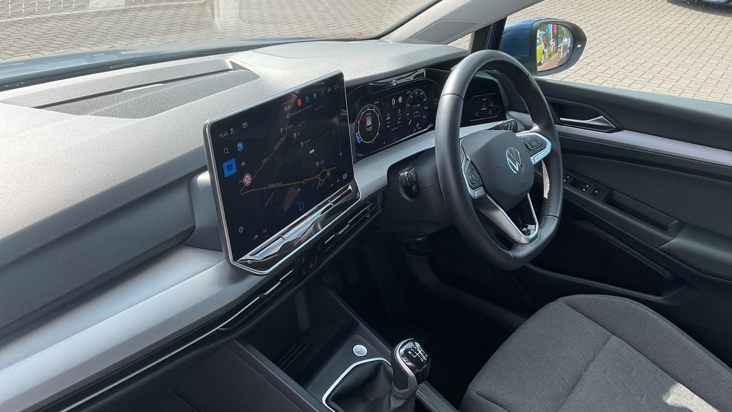 Used Volkswagen Golf 2024 for sale - 76882330: Photo 2