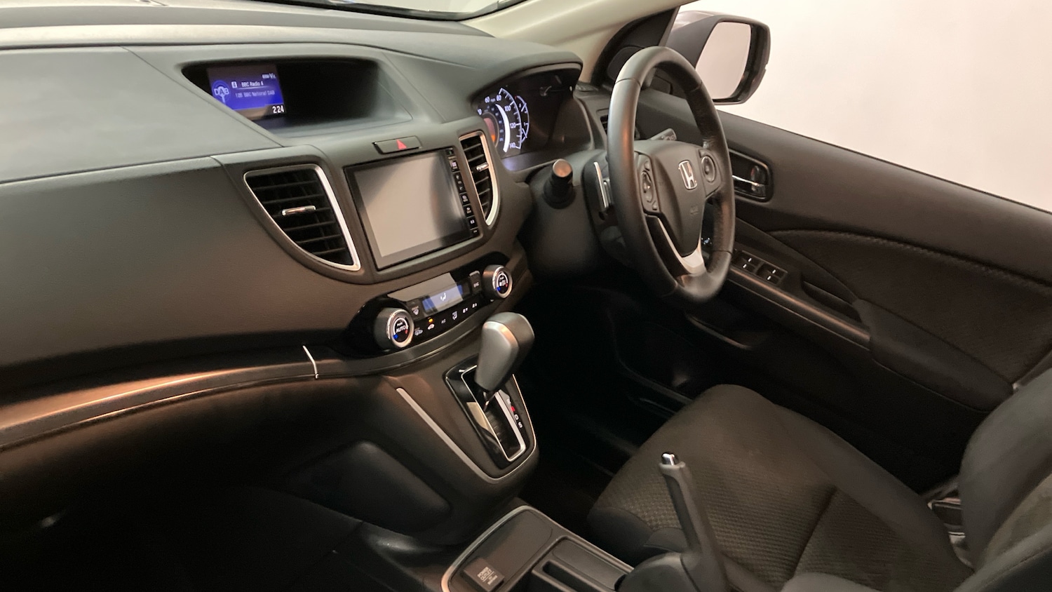 Used Honda CR-V 2017 for sale - 77071416: Photo 2