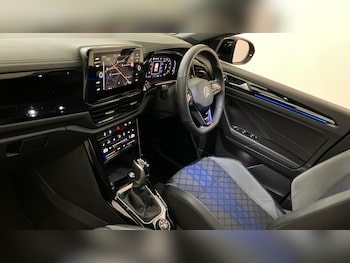 Used Volkswagen T-Roc 2025 for sale - 78847157: Photo