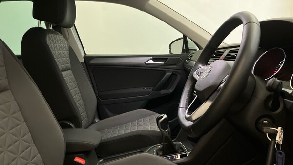 Used Volkswagen Tiguan 2022 for sale - 76117292: Photo 15
