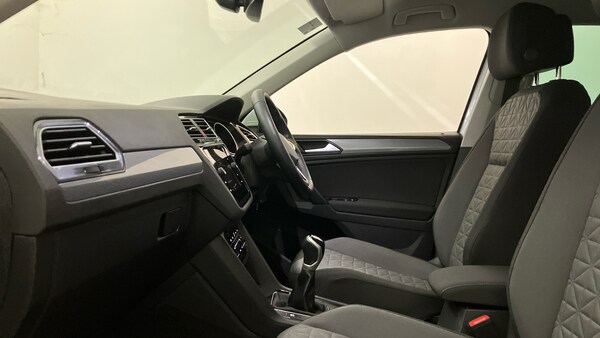 Used Volkswagen Tiguan 2022 for sale - 76117292: Photo 22