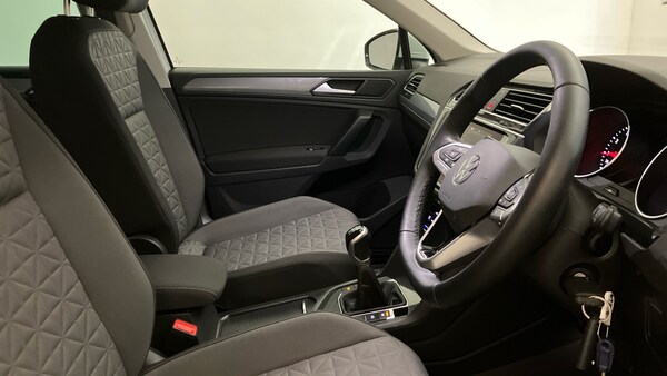 Used Volkswagen Tiguan 2022 for sale - 76117292: Photo 25