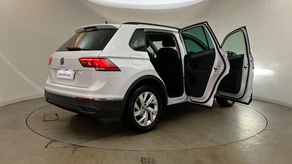 Used Volkswagen Tiguan 2022 for sale - 76117292: Photo 45