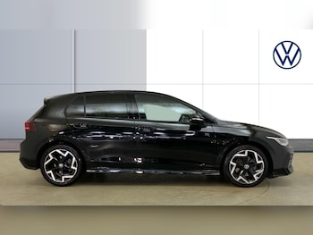 Used Volkswagen Golf 2025 for sale - 76720404: Photo