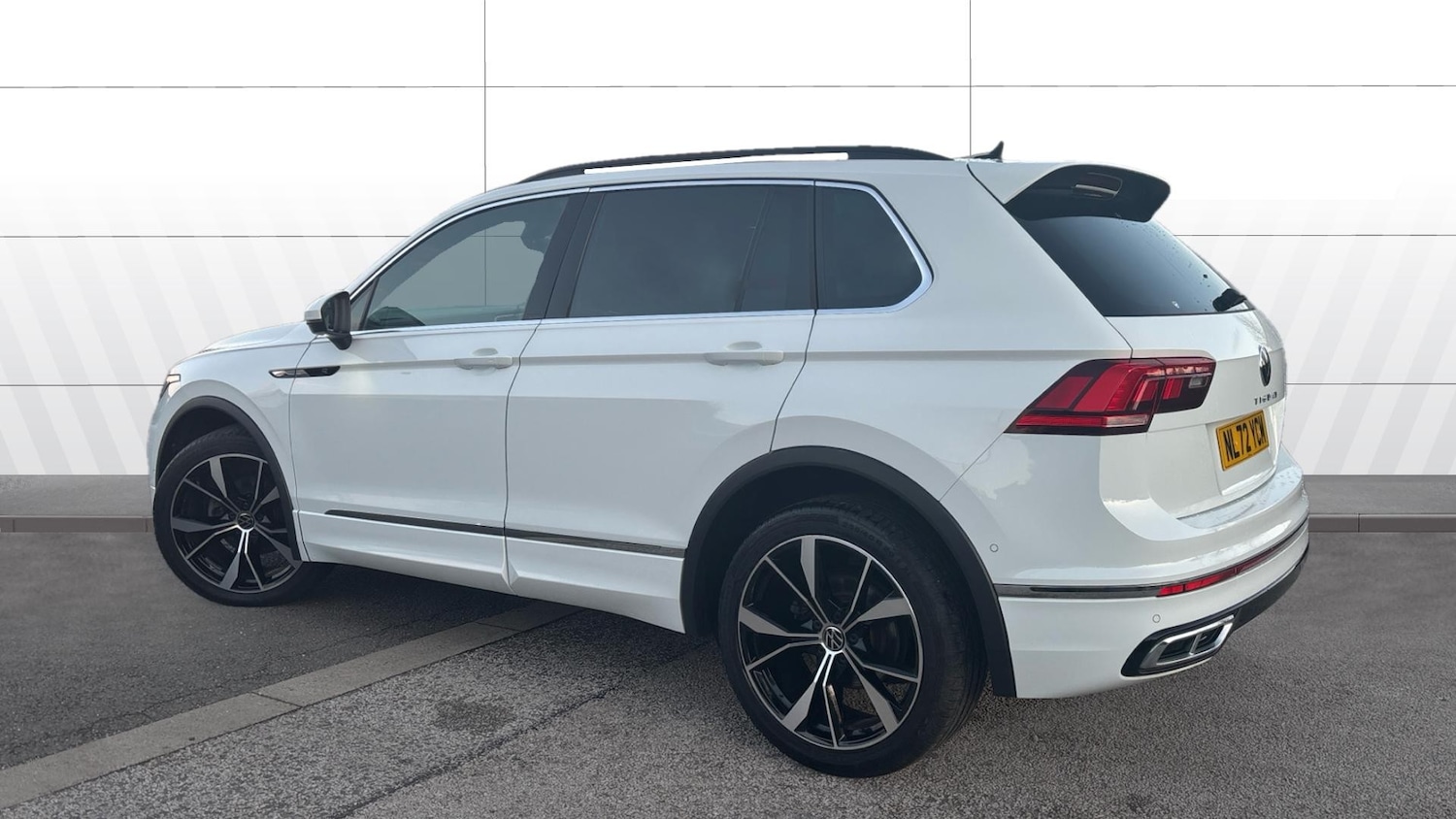 Used Volkswagen Tiguan 2022 for sale - 77516338: Photo 2