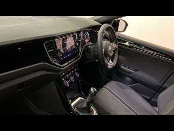 Used Volkswagen T-Roc 2021 for sale - 75313743: Photo