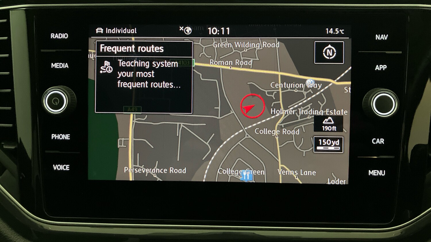 Used Volkswagen T-Roc 2018 for sale - 76862227: Photo 12