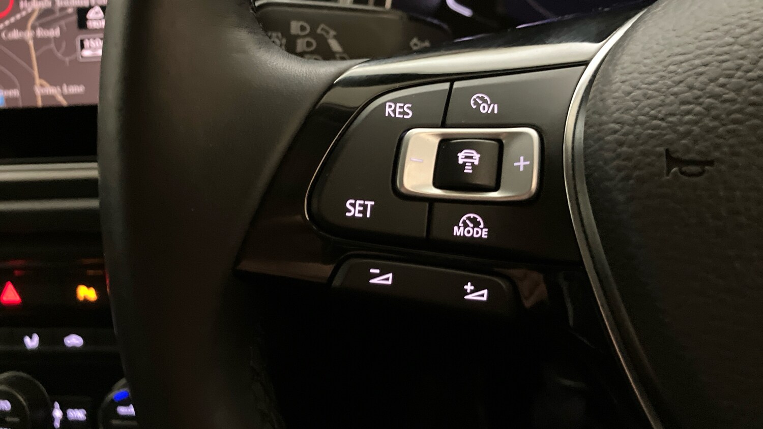 Used Volkswagen T-Roc 2018 for sale - 76862227: Photo 17