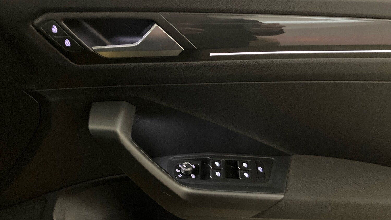 Used Volkswagen T-Roc 2018 for sale - 76862227: Photo 19