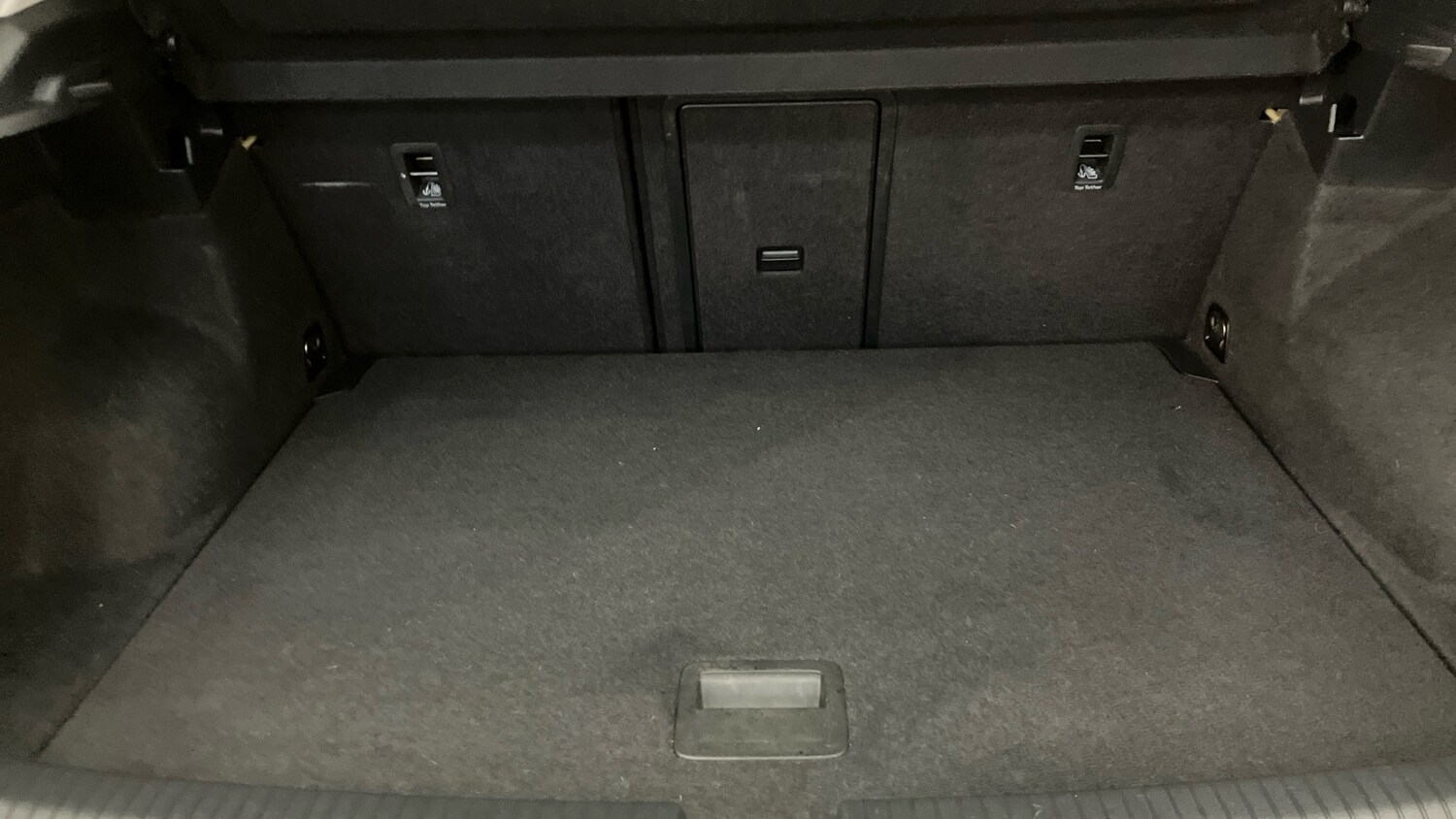 Used Volkswagen T-Roc 2018 for sale - 76862227: Photo 20