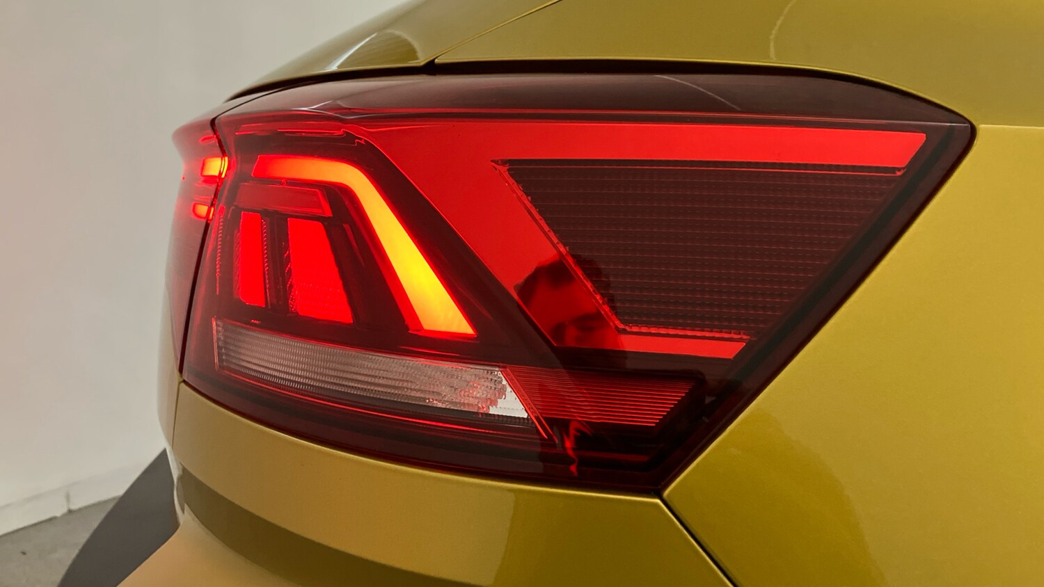 Used Volkswagen T-Roc 2018 for sale - 76862227: Photo 23