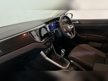 Used Volkswagen Polo 2023 for sale - 78325301: Photo