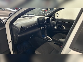 Used Toyota Yaris Cross 2023 for sale - 78341009: Photo