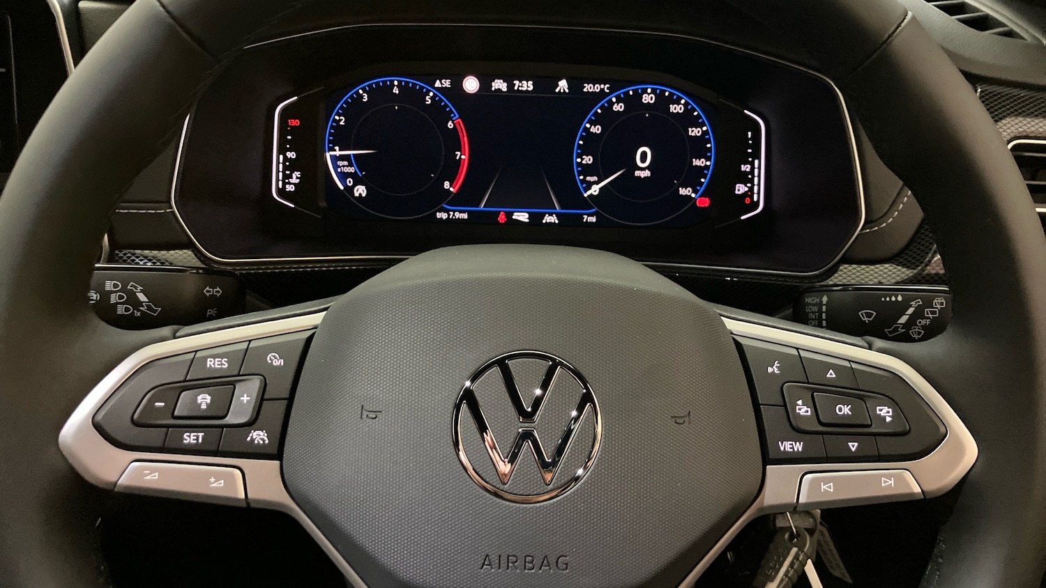 Used Volkswagen T-Cross 2025 for sale - 76968759: Photo 10