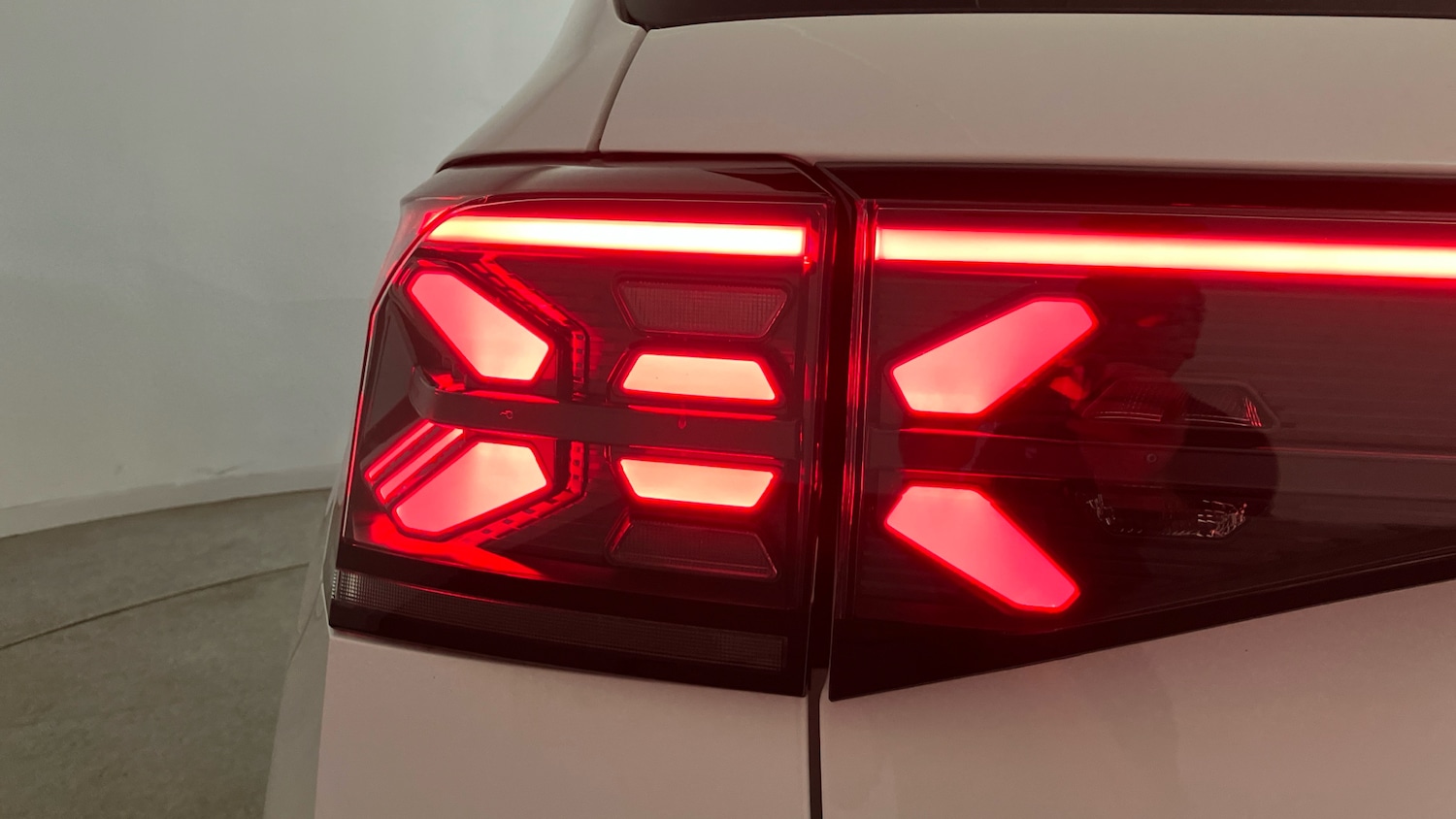 Used Volkswagen T-Cross 2025 for sale - 76968759: Photo 32