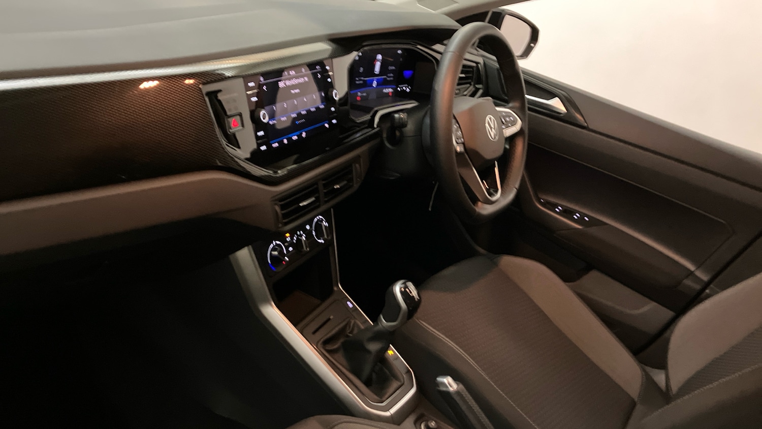 Used Volkswagen Polo 2023 for sale - 77541912: Photo 2